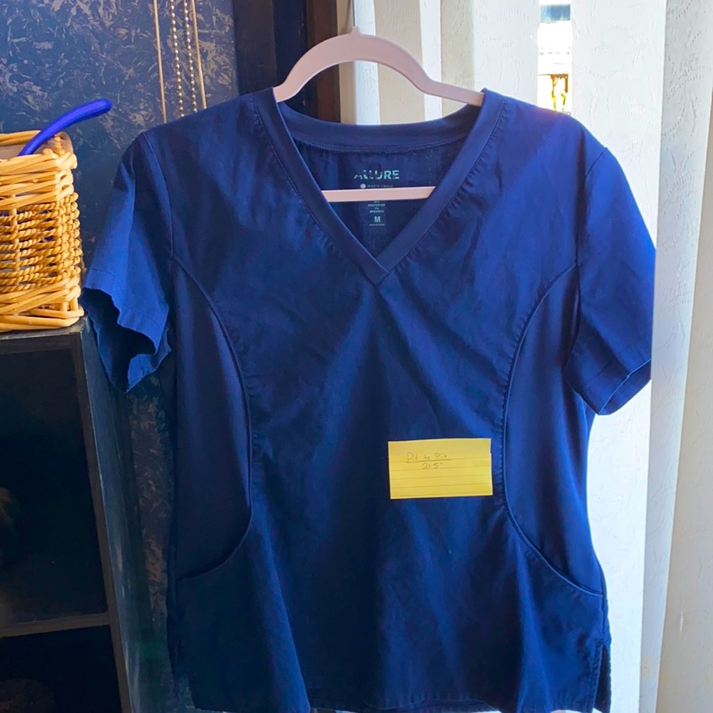 Scrub top-Allure